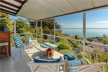 Sea Tide Views -