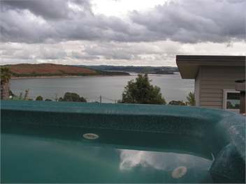 Luxury, Large, Modern Beach Home - Whangarei