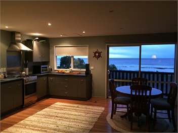 Luxury beach front - Dunedin