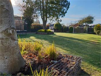 Pumphouse Apartment-AIRPORT, spacious, warm, secure, family - Christchurch