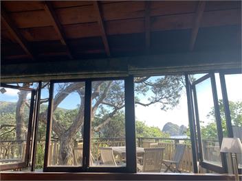 Piha Log Cabin - Auckland 