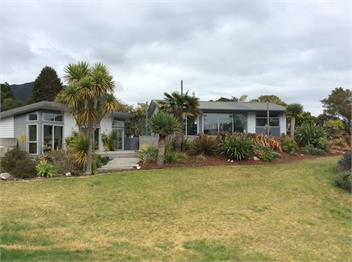 Pohara On The Beach - Fantastic for the Family - Golden Bay, Nelson