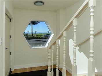 Marine Parade Magic (Bachcare) - Napier City
