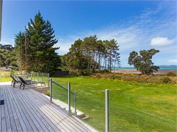 Beachfront Escape (Bachcare) - Snells Beach