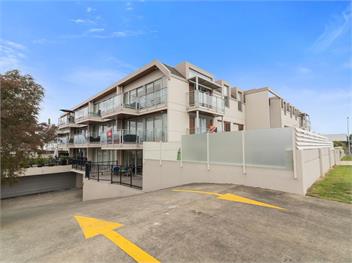 Relax on Roberts (Bachcare) - Taupo Central
