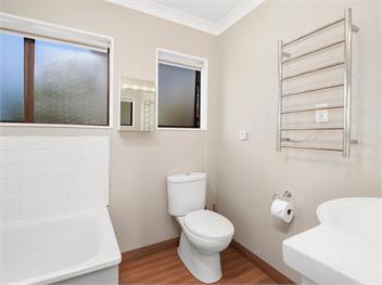 Heathcote Cottage (Bachcare) - Taupo Central