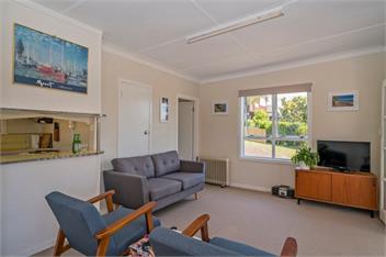 Sun Seeker Bach (Bachcare) - Cooks Beach