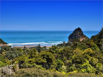 Seaview, Sun and Surf (Bachcare) - Piha