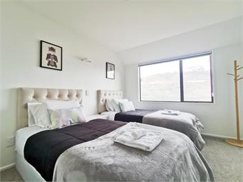 Lakeview Queenstown Holiday Home - Queenstown