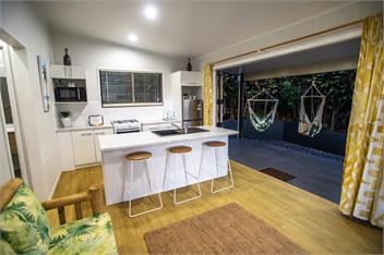 Honey Rose Retreat with Pool & FREE WIFI - Cook Islands