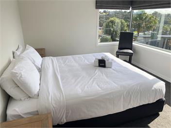 Majestic Palm Cove – cliff top Arkles Bay - Whangaparaoa