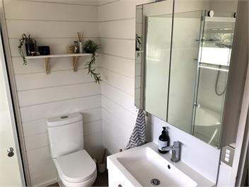 Beach House - Family Pet Friendly! - Whakatane