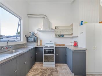 Coastal Break Bach (Bachcare) - Whangamata