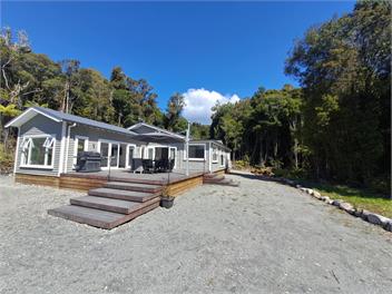 Iveagh Bay Getaway  - Lake Brunner 