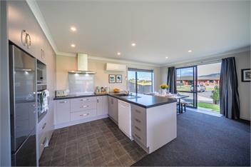 Mountainview Escape (Bachcare) - Te Anau