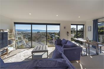 Blue Water Views - Tahunanui