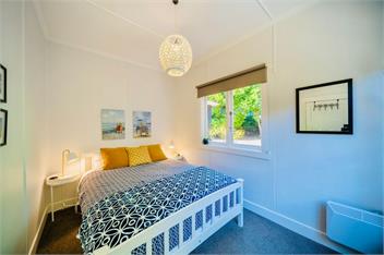 Fiordland Hideaway (Bachcare) - Te Anau