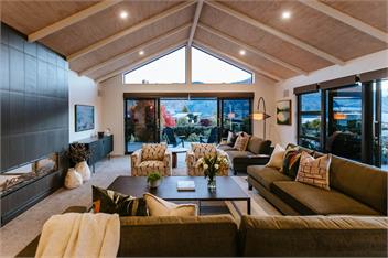 The Clearview House | Lake Views | Spa Pool | Sleeps 9 - WANAKA
