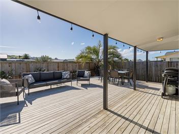 Seabreeze Surf House (Bachcare) - Whitianga