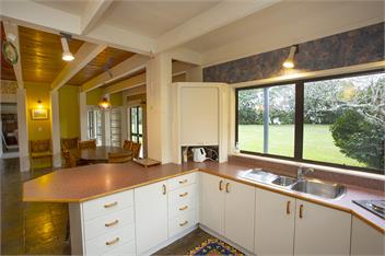 A fantastic holiday destination located on Tukere -124 Tukere Drive WhangamataDrive in Whangamata. - Whangamata