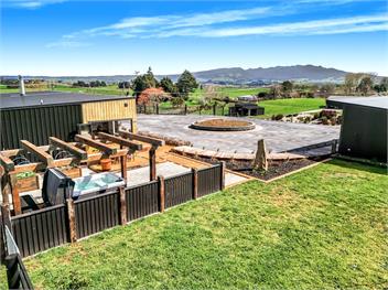 Kakepuku View and Spa Retreat (Bachcare) - Te Awamutu