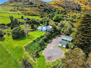 Toad Hall (Bachcare) - Akaroa