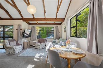 Ward Cottage (Bachcare) - Wanaka